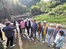 Handlungsbedarf beim maroden Stauwehr Neuwied best�tigt