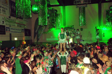 Buntes Programm bei der Prunksitzung der "Fidelen Jongen" Pracht 