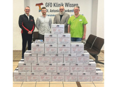 25.000 Handschuhe für das St. Antonius Krankenhaus Wissen