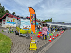 Weltspieltag 2026: Windecker Spielmobil bringt Generationen zusammen
