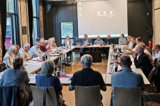 Wissen: Stadtrat �ffnet Waldfriedhof f�r neue Bestattungsformen