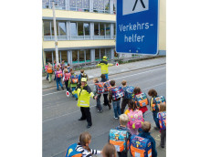 Verkehrshelfer f�r Erpeler Grundschule gesucht