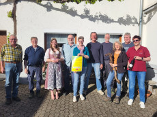 Am Muttertag in die Reben: Viele feine Weine und ein neuer Name
