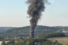 Erstmeldung: Gro�einsatz der Feuerwehr bei Wohnhausbrand in Wissen