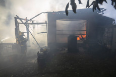 Gro�brand in Woldert: Feuerwehr im n�chtlichen Einsatz