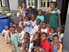 Pfarrer aus Leutesdorf berichtet von der Lage in Nigeria und dem Wunsch nach einem sicheren Weihnachtsfest