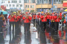 Karnevalsumzug am Veilchendienstag in Montabaur - trotz Regens von Erfolg gekr�nt