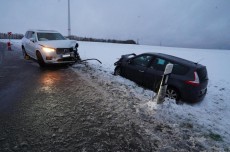 Eilmeldung: Fortsetzung der Unfallserie auf glatten Stra�en im Kreis Altenkirchen