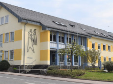 Sch�ferhund bei�t Paketzusteller � Amtsgericht Altenkirchen verhandelte gef�hrliche K�rperverletzung