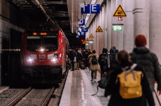 Alternative Fahrkartenl�sungen w�hrend der Rheinstrecke-Sanierung