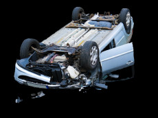 Alkoholisierter Fahrer �berschl�gt sich mit Pkw in Friesenhagen