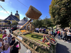 Friesenhagen feiert Erntedank vom 26. bis 28. September mit Festzug