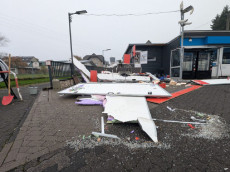 Verpuffung an Imbisswagen in Hhn sorgt fr Aufregung