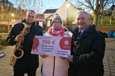 Musikzug Leubsdorf unterst�tzt KiTa mit 700-Euro-Spende