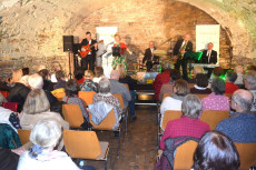 Furiose Schlagerfete dank �Fr�ulein J. & die Tournedos� im Historischen Gew�lbekeller in Montabaur