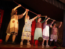 Gute Laune �berall: Karnevalsfrauen feiern ausgelassene Sitzungen in Wissen und Sch�nstein