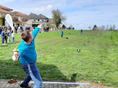 Ostereier-Weitwurf in Horhausen: Traditioneller Wettbewerb am Ostersonntag