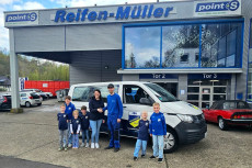 Reifenspende st�rkt DJK Friesenhagen und sorgt f�r mehr Sicherheit