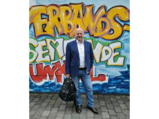 Thomas Schmidt kandidiert f�r das B�rgermeisteramt in der VG Unkel