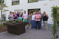 Neuer Garten f�r Senioren: Au�engel�nde in Selters umfassend umgestaltet