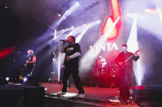 "Rock im Feld" in Rotenhain vereinte Hardrock und Blasmusik