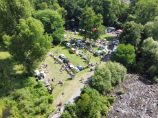 Niederbieber: Bunter Inselmarkt l�dt zum St�bern ein