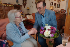 Margot Vorwerk feiert 100. Geburtstag: Ein Jahrhundert voller Erinnerungen in Wissen