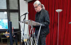 Lebensbejahend: Ein Abend mit Stephan Wahl und Gernot Gingele in Neuh�usel