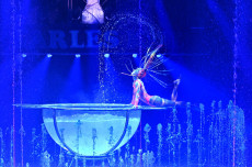 Zirkus Charles Knie pr�sentiert spektakul�re Show "SPLASH"