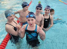 Intensives Training f�r Nachwuchs-Rettungsschwimmer in Neustadt an der Weinstra�e