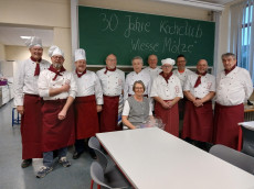 30 Jahre "Wiesse M�tze": Ein M�nnerkochkurs in Asbach feiert Jubil�um