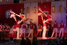 Karnevalistischer Fr�hschoppen in Erpel begeistert mit Tradition und Unterhaltung