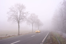 Mildes Wochenende im Westerwald: Gl�ttegefahr in den Hochlagen