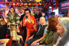 Elvis Presley und deutsche Nachkriegsgeschichte im Elvis Museum in Kircheib