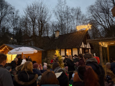 23. Weihnachtsmarkt Katzwinkel-Elkhausen: Gemeinschaft statt Konsum
