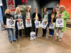 Wunschbaum-Aktion in Wirges: Weihnachtsfreude f�r Kinder