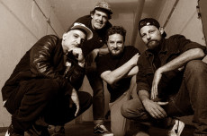 Doppelkonzert in Hhr-Grenzhausen: Stereolith und Smokin