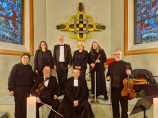 Ein Abendmahlsgottesdienst voller musikalischer Tiefe in Ransbach-Baumbach