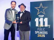 Uwe Steiniger erhlt TOP 111-Auszeichnung fr seine inspirierenden Vortrge