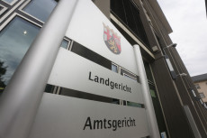 Gerichtsurteil in Koblenz: Kein Schmerzensgeld nach mit Machete abgeschlagener Hand