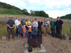 Gemeinsam am Feuer: Krbissuppe in der Casa Natura