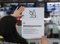 Neues Alkoholverbot an Bahnh�fen in Rheinland-Pfalz gestartet