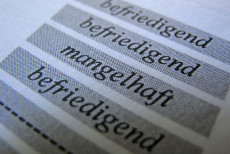 Halbjahreszeugnisse in Rheinland-Pfalz: Wie Eltern auf unerwartete Noten reagieren sollten