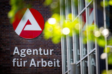 Weniger Arbeitslose in Rheinland-Pfalz - Trendwende bleibt aus