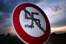 Ehemalige Rechtsextreme als Pr�ventionshelfer in der Kritik