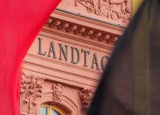 Spannendes Kopf-an-Kopf-Rennen zwischen CDU und SPD in Rheinland-Pfalz