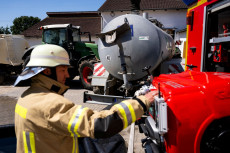 Landwirte im Einsatz: Red Farmers unterst�tzen bei Br�nden in Rheinland-Pfalz