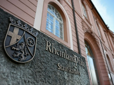 Staatssekret�re in Rheinland-Pfalz: Keine Ermittlungen wegen umstrittener Beurlaubungen