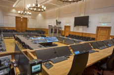 Modernisierung f�r mehr Sicherheit: Oberlandesgericht Koblenz r�stet Saal um