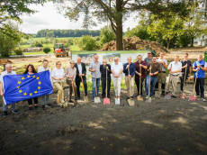 Spatenstich f�r Adventure-Golf-Anlage auf dem Neues-Leben-Campus